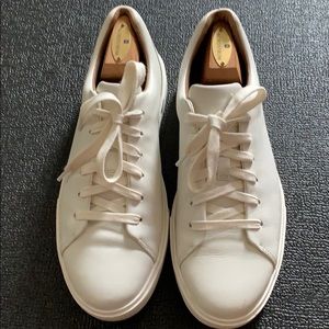 Men’s casual shoes.
